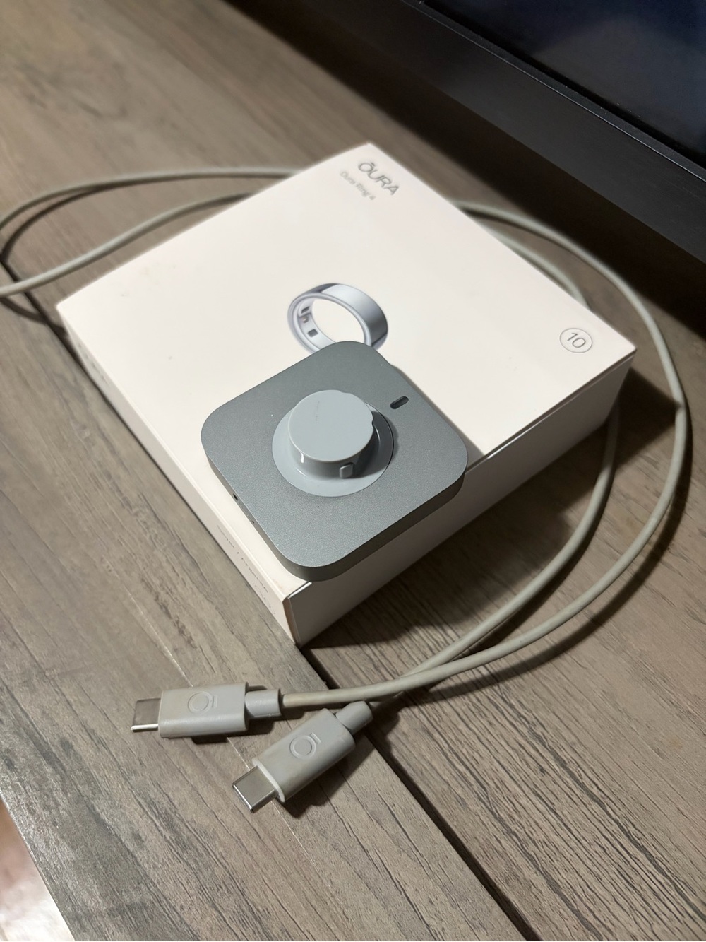 Oura Silver-Gray Ring Charger Dock with USB-C Cable